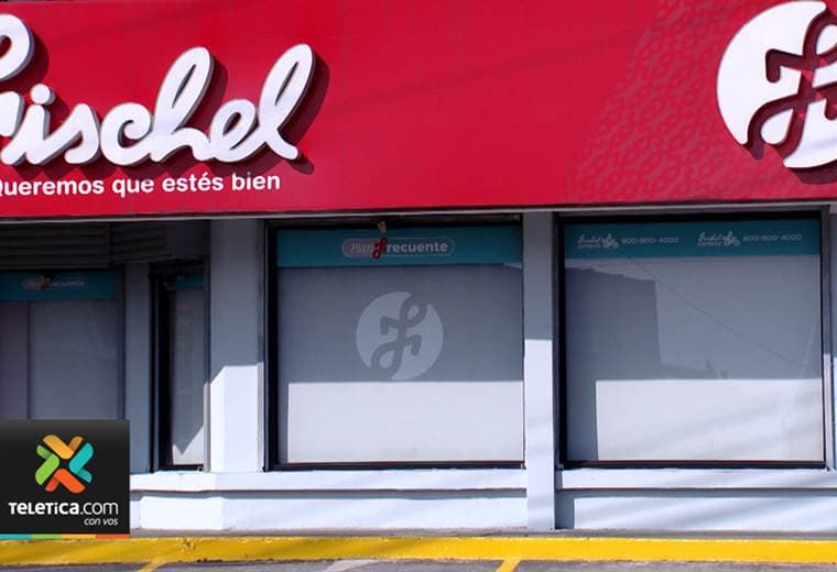 Ministerio de Economía multó empresa dueña de la Fischel y La Bomba por prácticas monopolísticas