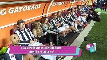 Diputados saltaron a la cancha en reto contra equipo de Italia 90