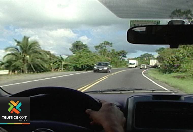 Ruta 32 que comunica a San José y Limón se encuentra bajo trabajos de rehabilitación