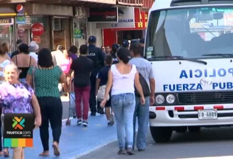 Oficiales de Fuerza Pública y policías municipales podrán realizar multas de tránsito