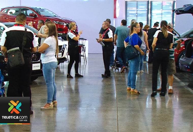 Agencias lanzan sus mejores ofertas en busca de clientes en Expomóvil 2019