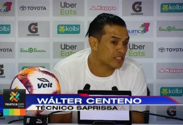 Wálter Centeno morado defendió su estilo y alabó el trabajo de su plantel