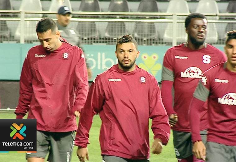 Saprissa deberá debutar a un portero este miércoles tras las sanciones