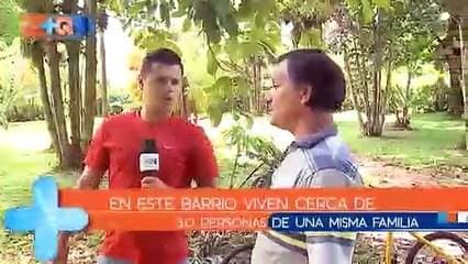 En la comunidad de El Cruce en La Alegría de Siquírres encontramos El Barrio de la familia López. Más de 8 casas y 30 personas que forman parte de un familión donde a los visitantes se les recibe como uno más de la casa.     Dentro del barrio, Jorge López uno de los miembros de esta familia, desarrolló hace más de 10 años un proyecto turístico que incluye balneario, cancha de fútbol y restaurante. De jueves a domingo este lugar abre sus puertas a visitantes y así El Barrio de los Lopez se transforma en una opción turística. Si desea información sobre este proyecto puede llamar 8560-5516.      A pocos metros de aquí, nos encontramos a la que pone orden en este barrio, doña Eugenia y don Evelio, la pareja que empezó todo hace 40 años.