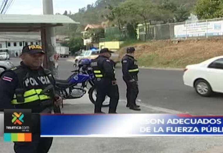 Policías abogan por mejoras en el uniforme oficial de trabajo