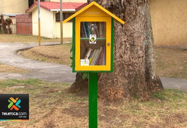 Tibás y Heredia crearon pequeñas bibliotecas en los parques de las comunidades