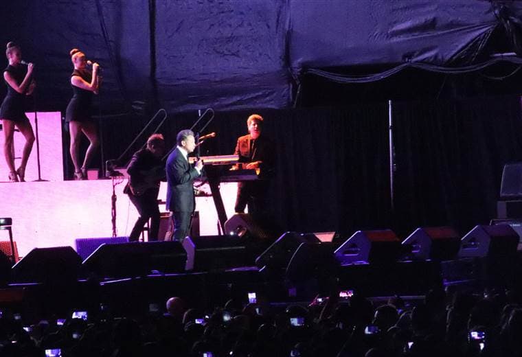Luis Miguel brilló en el Estadio Nacional