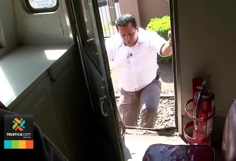 Maquinista de Incofer cuenta cómo es lidiar con imprudencias todos los días