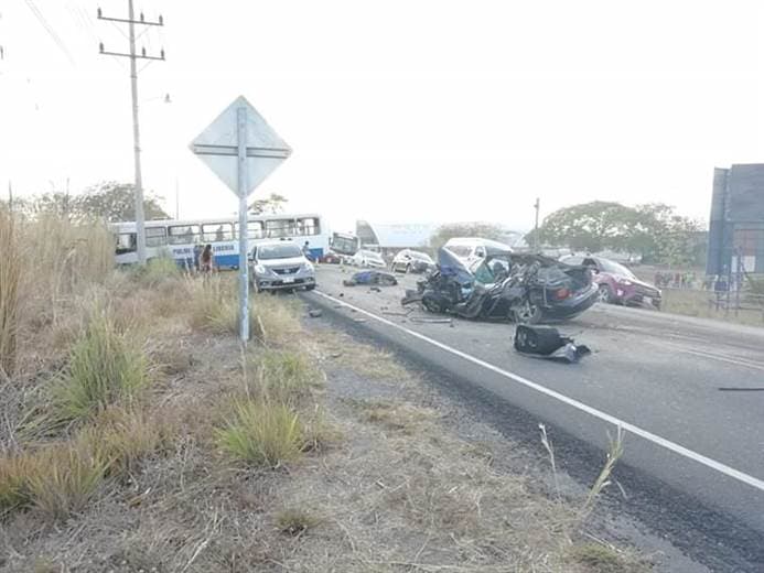 Cuatro personas perdieron la vida en accidentes de tránsito y un aparente ajusticiamiento