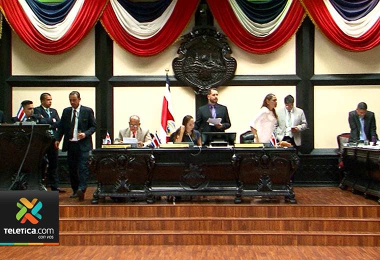 Pulso entre Carlos Benavides y Erwen Masis por alcanzar la presidencia del Congreso continúa