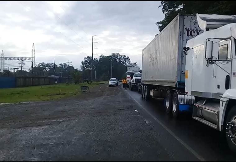 Cuatro puntos en carretera provocan grandes presas este jueves