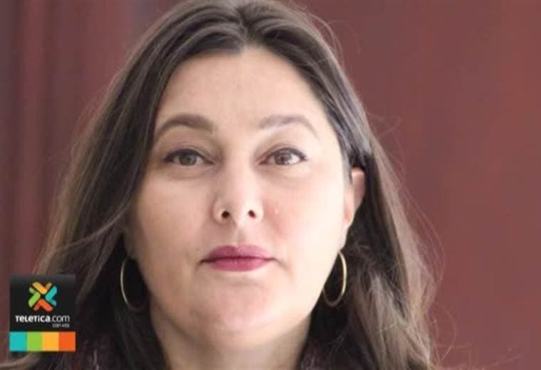 Presidente Carlos Alvarado defendió el nombramiento de Adriana Murillo como embajadora en Chile