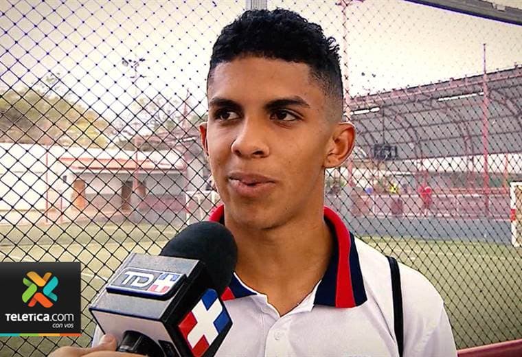 Hermanos Chirino destacan en la lucha por el título