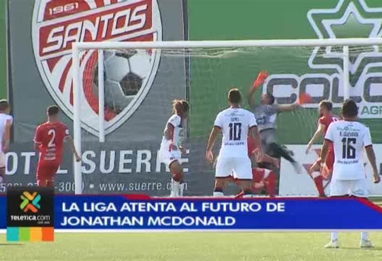 Alajuelense espera que Jonathan McDonald defina si continúa en Catar o regresa a la Liga