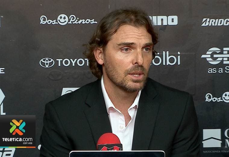 Andrés Carevic ha tenido buenas noticias en sus primeros días como técnico de Alajuelense