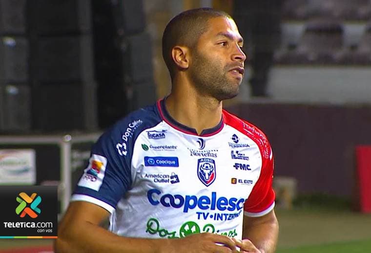 Alvaro Saborio es pretendido en el exterior