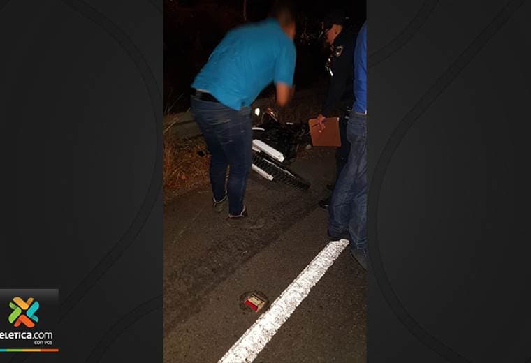 Motociclista muere tras colisionar contra vehículo sobre la ruta 1 en Alajuela