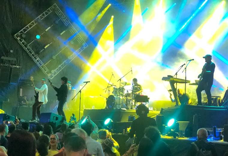 Concierto Carlos Vives y Bacilos