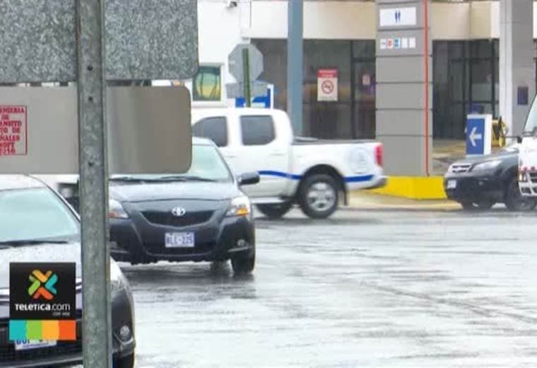 Hasta 45 conductores son multados diariamente por realizar un giro prohibido en el Paseo Colón