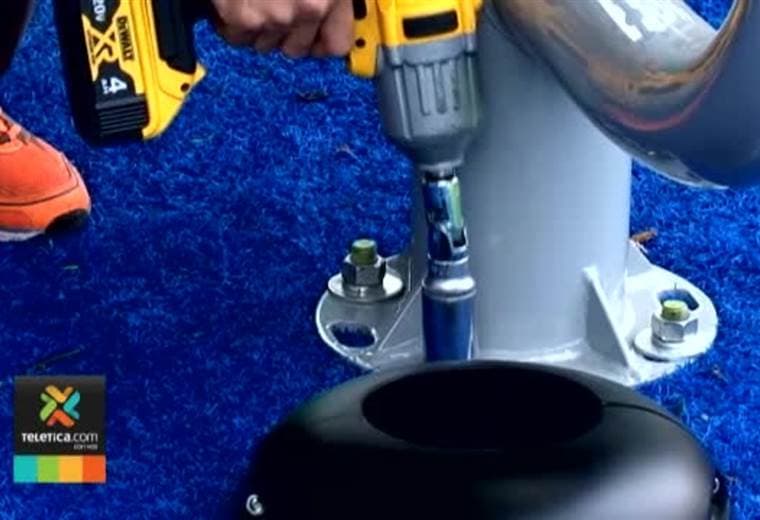 Vecinos de la León XIII estrenaron un nuevo gimnasio al aire libre