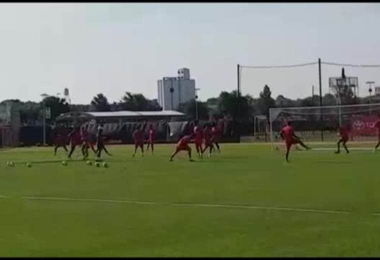 Segundo entrenamiento de La Sele en EEUU