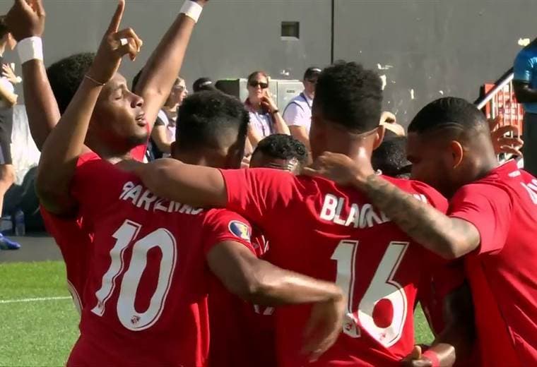 Guayana 2 - 4 Panamá 