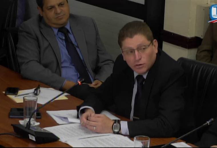 Comisión de ingreso y gasto