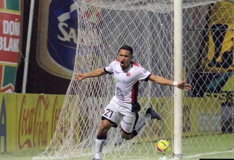 Róger Rojas anotó en el triunfo de Alajuelense - CORTESÍA PRENSA ALAJUELENSE