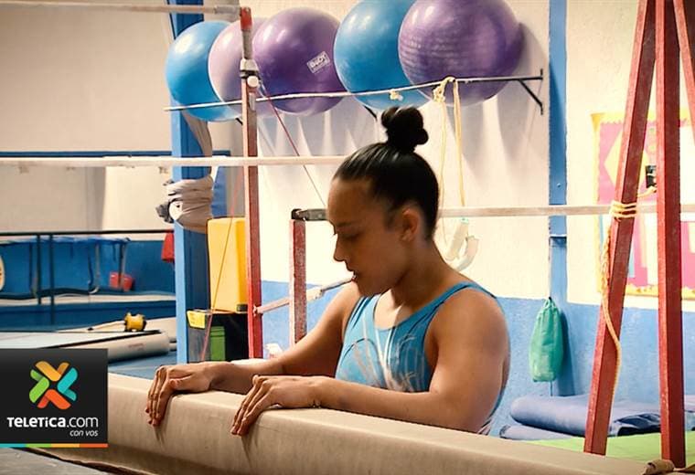 Gimnasta tica busca ayuda para buscar su marca olímpica