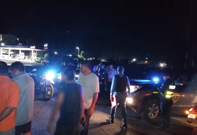 Operativo de Fuerza Pública permitió que camiones cisterna con gasolina pudieran trasladarse al GAM