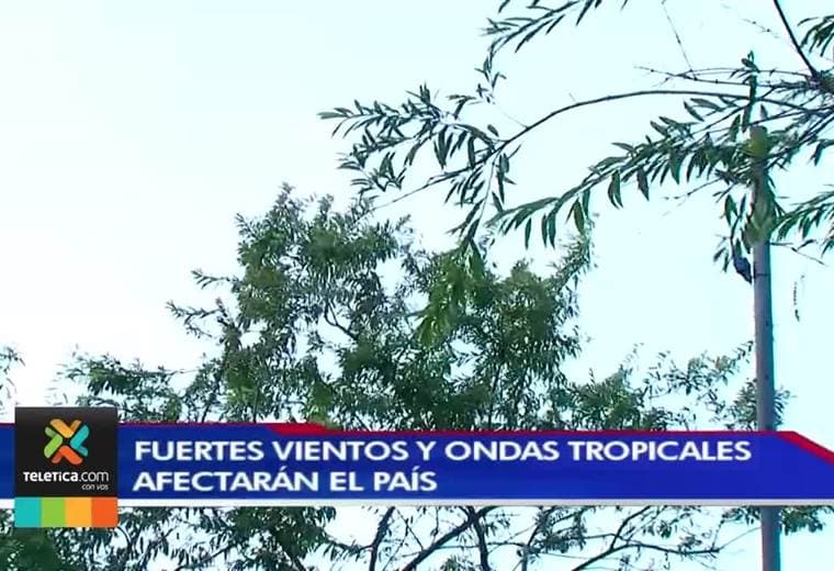 Fuertes vientos alisios y dos ondas tropicales afectarán al país esta semana