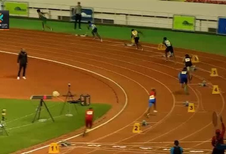 Record mundial U-20 en relevos 4x100 en el Estadio Nacional