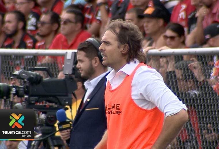 Andrés Carevic vivió con intensidad su primer juego