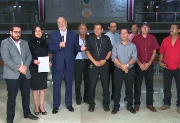 Acuerdo entre Gobierno y representantes de la Unión de Transportistas de Carga