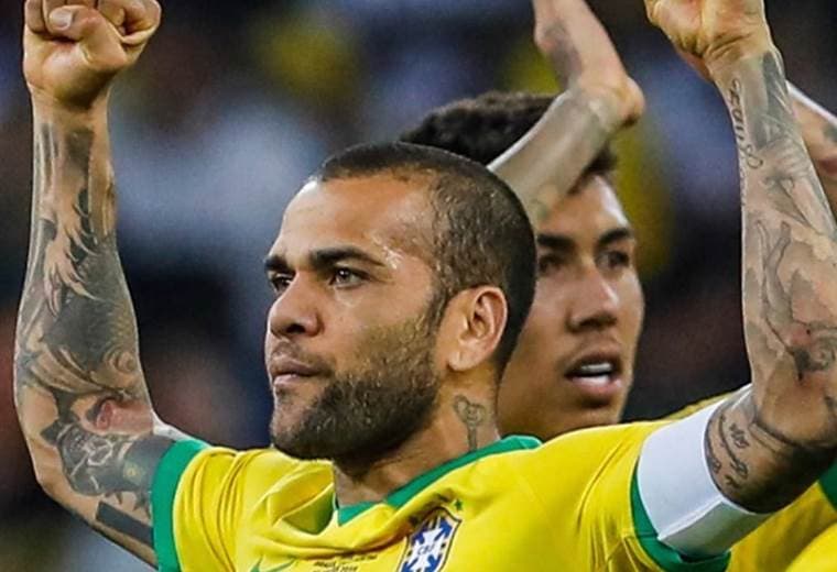 Dani Alves, jugador de la selección de Brasil | Facebook