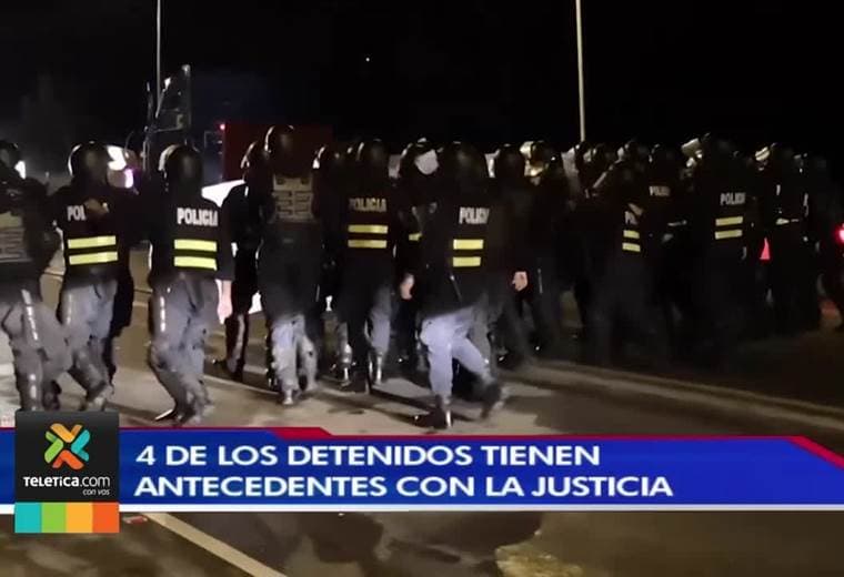 Cuatro de los diez detenidos durante las manifestaciones cuentan con antecedentes policiales