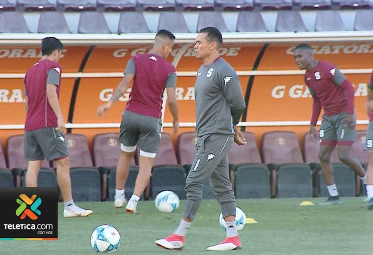 Andrés Carevic y Wálter Centeno se verán las caras por primera vez en un clásico nacional