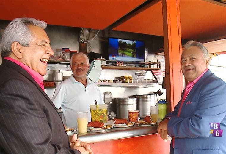 La Sonora Santanera se fue a comer en popular esquina de La Uruca