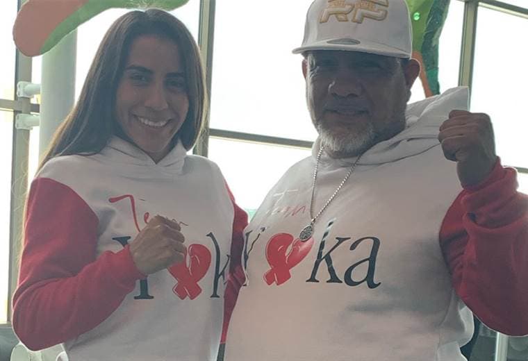 Yokasta Valle y su entrenador Marco Delgado | Yokasta Valle en Facebook