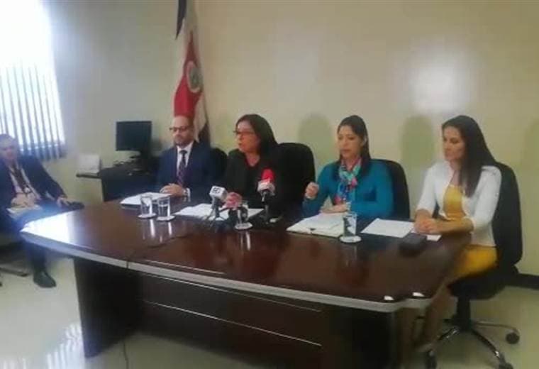 Guiselle Cruz, ministra de Educación