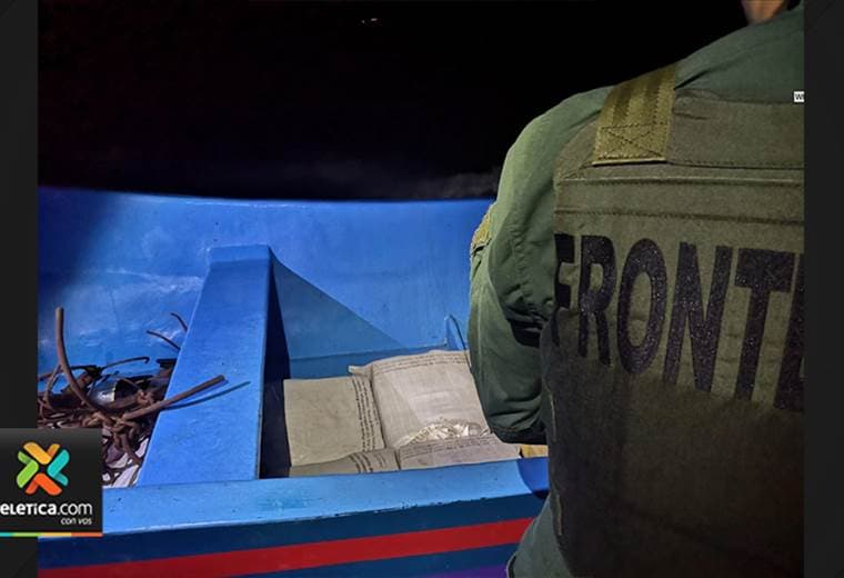 Enfrentamiento armado entre policías y personas que custodiaban droga en lancha deja un fallecido