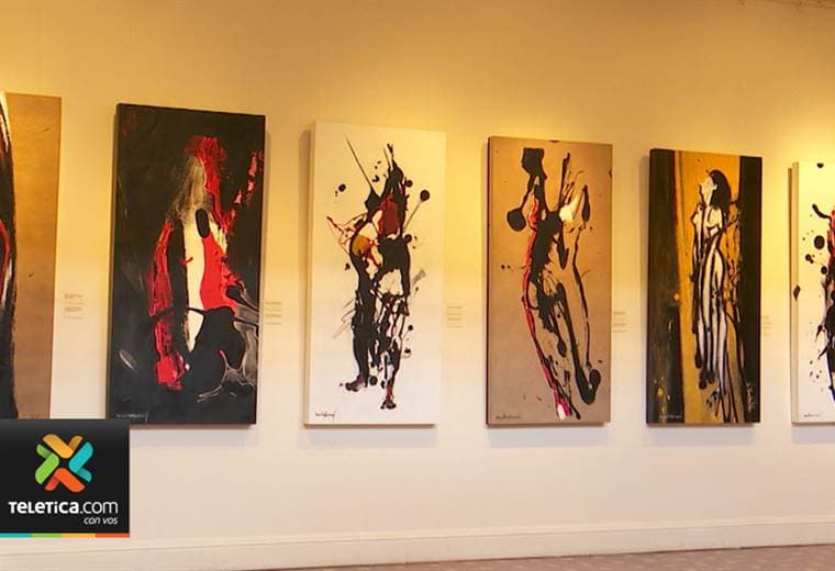 Exhibicion de las esperiencias que viven diariamente madres adolescentes en riesgo social