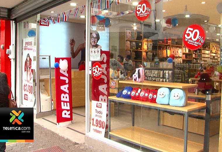 Comercios ofrecen descuentos y promociones debido al cierre fiscal
