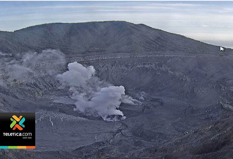 Parque Nacional Volcán Poás estará cerrado este lunes tras la erupción de este domingo