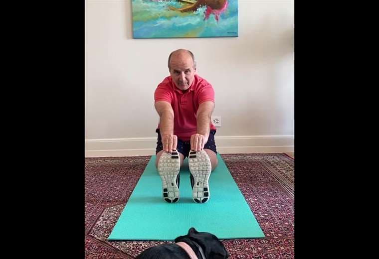 Video: José María Figueres sorprende a todos con particular ejercicio