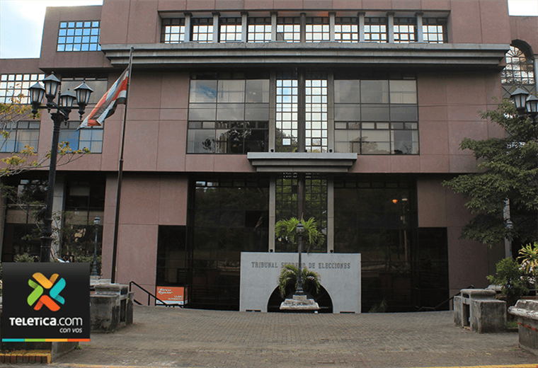 Congreso limita donación en efectivo para partidos políticos