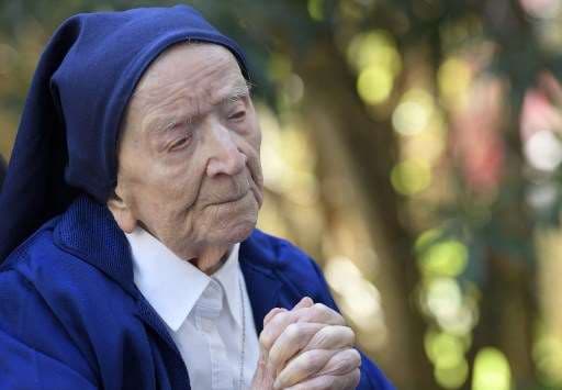 Monja francesa cumple 117 años tras sobrevivir al COVID-19