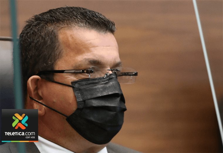 Diputado Luis Ramón Carranza también es positivo por COVID-19