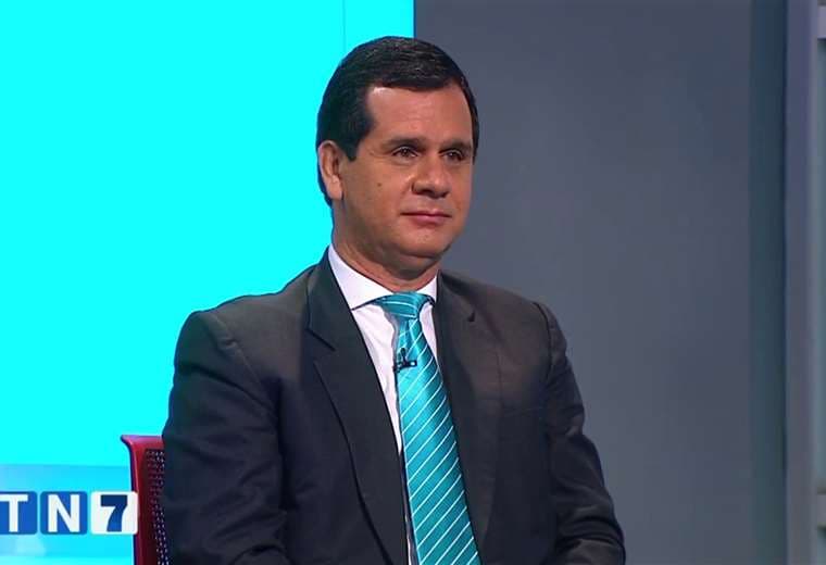 Café Política: Hernán Solano