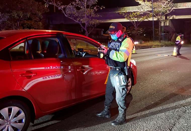 Plenario decidirá el lunes vía rápida a proyecto para eliminar restricción vehicular sanitaria